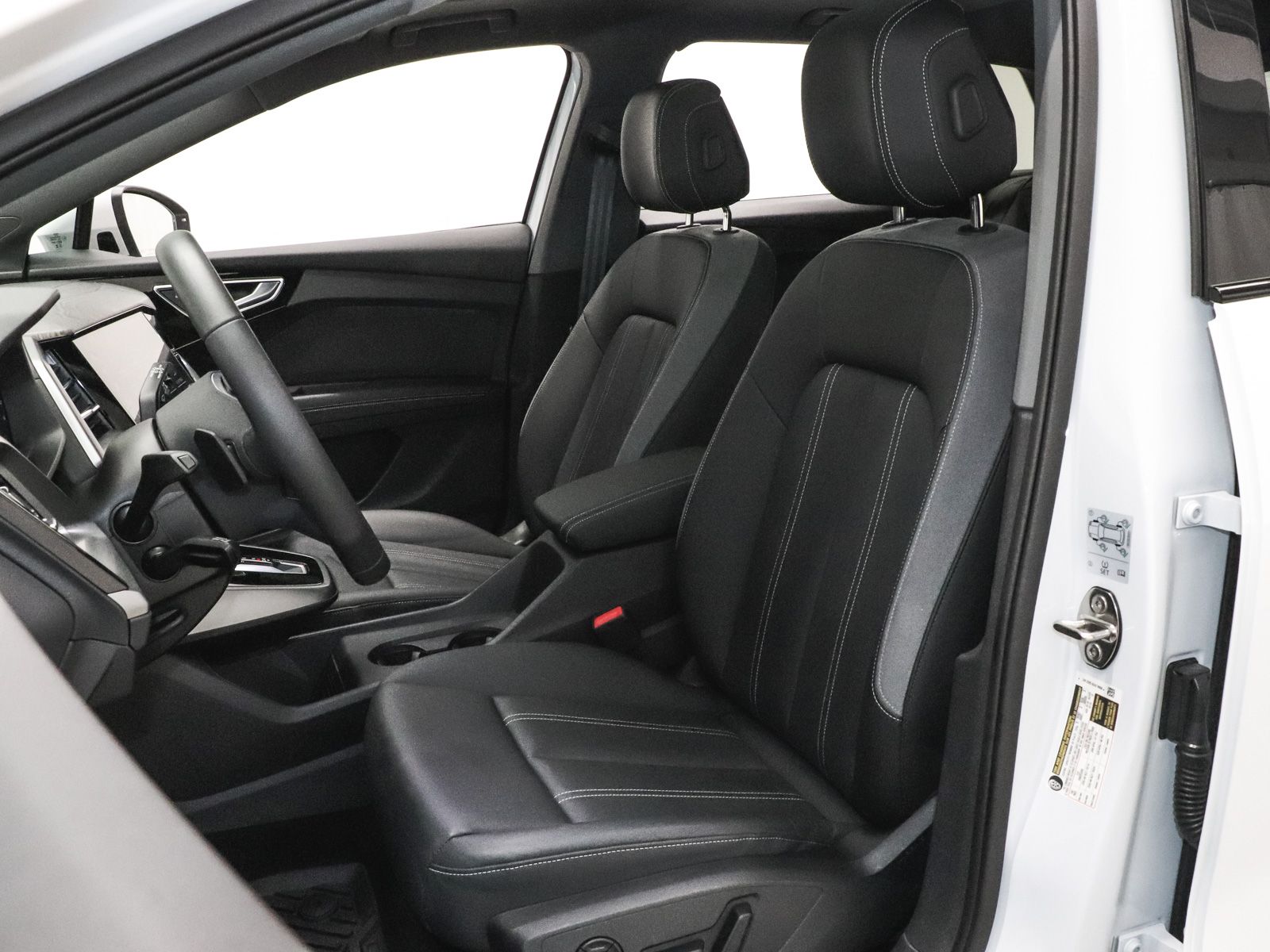 2025 Audi Q4 e-tron Premium Plus - Photo 20