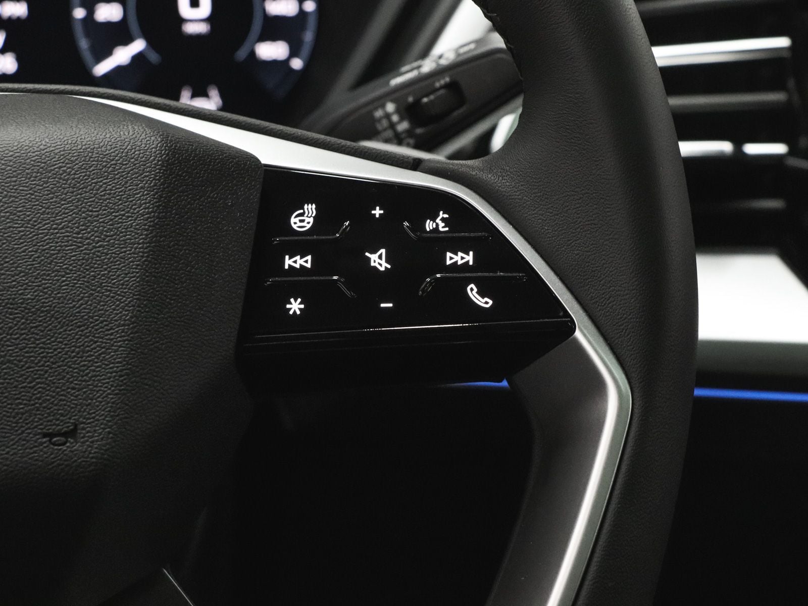 2025 Audi Q4 e-tron Premium Plus - Photo 28