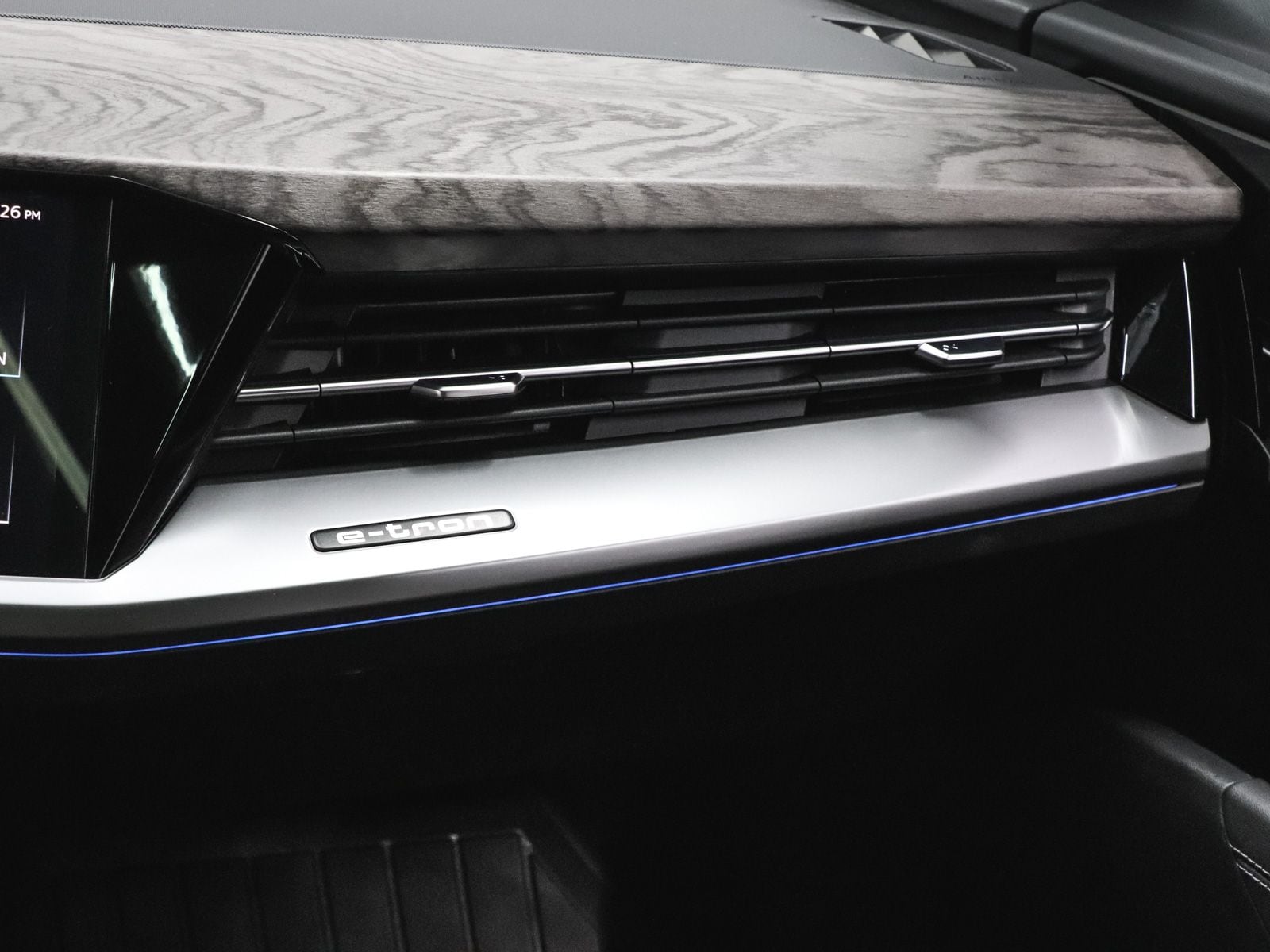 2025 Audi Q4 e-tron Premium Plus - Photo 38