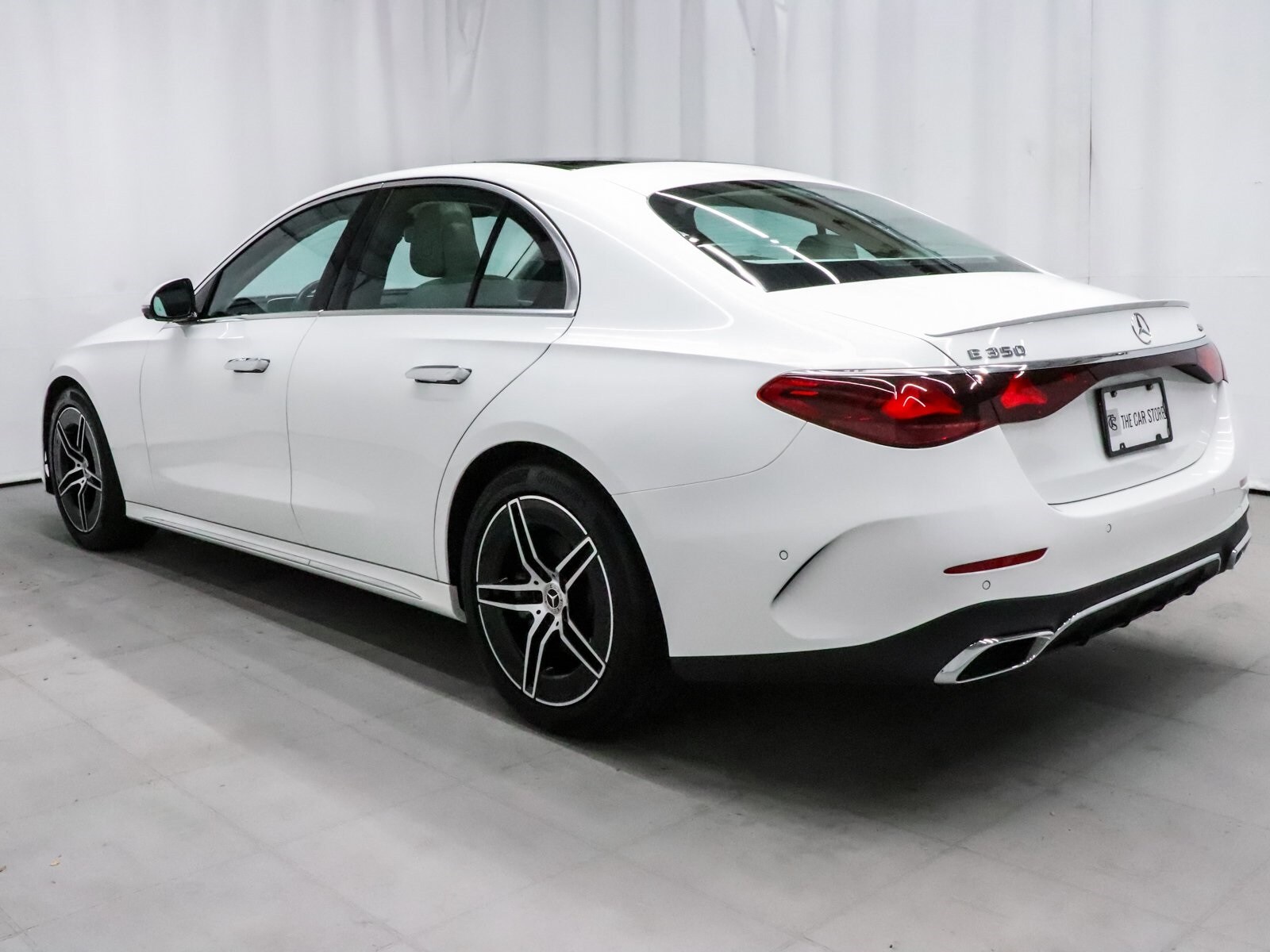 2025 Mercedes Benz E 350 photo 4