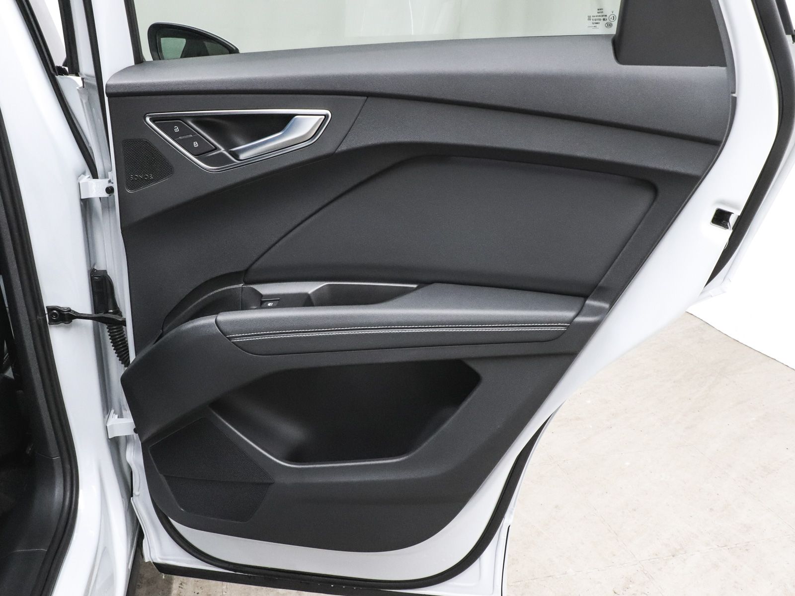 2025 Audi Q4 e-tron Premium Plus - Photo 13