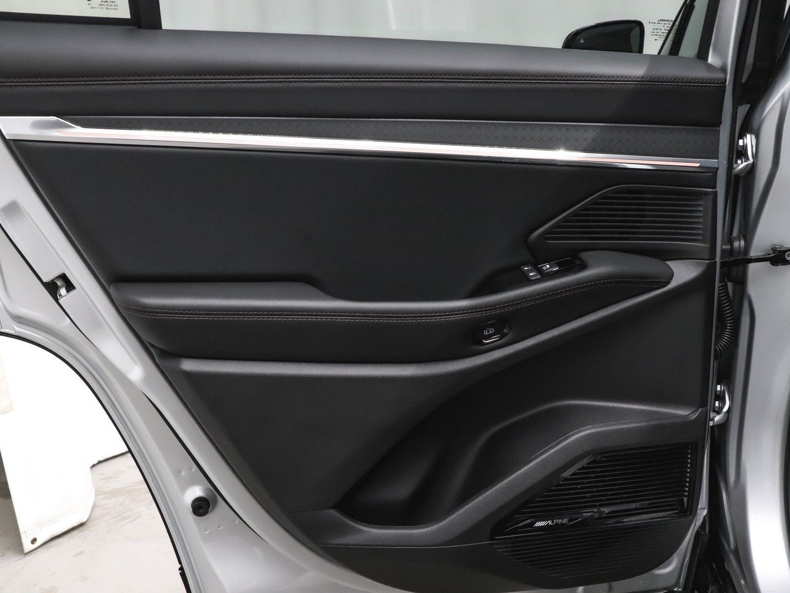 2025 Jeep Wagoneer S Limited - Photo 16
