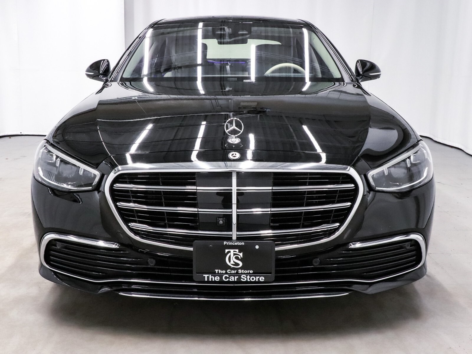 2022 Mercedes Benz S 500 4MATIC photo 2