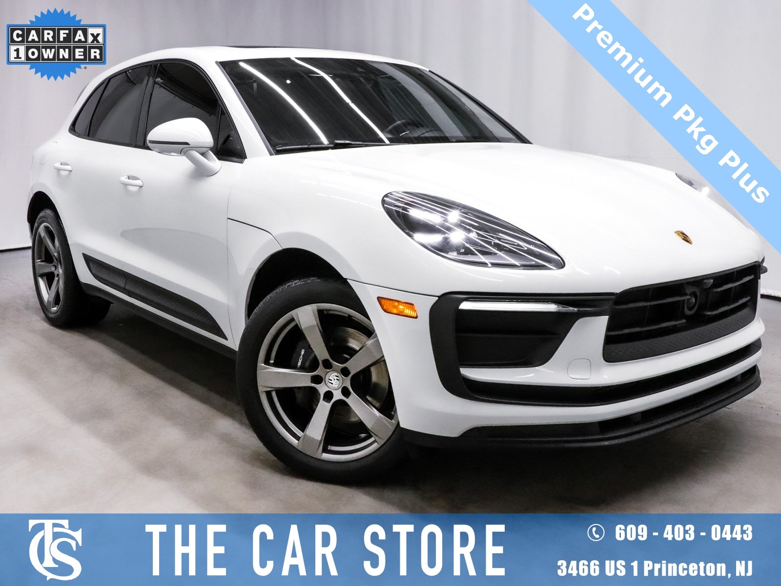 2022 Porsche Macan Base's photo