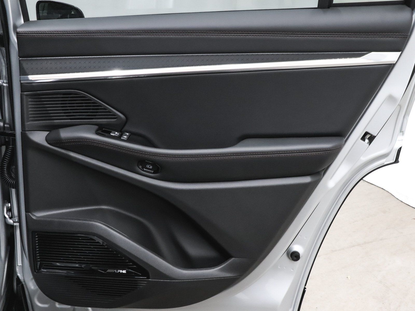 2025 Jeep Wagoneer S Limited - Photo 18