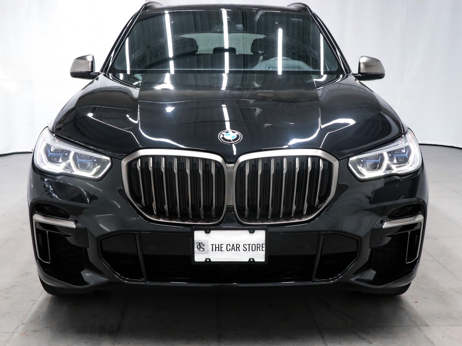 2022 Bmw X5 M50i photo 2