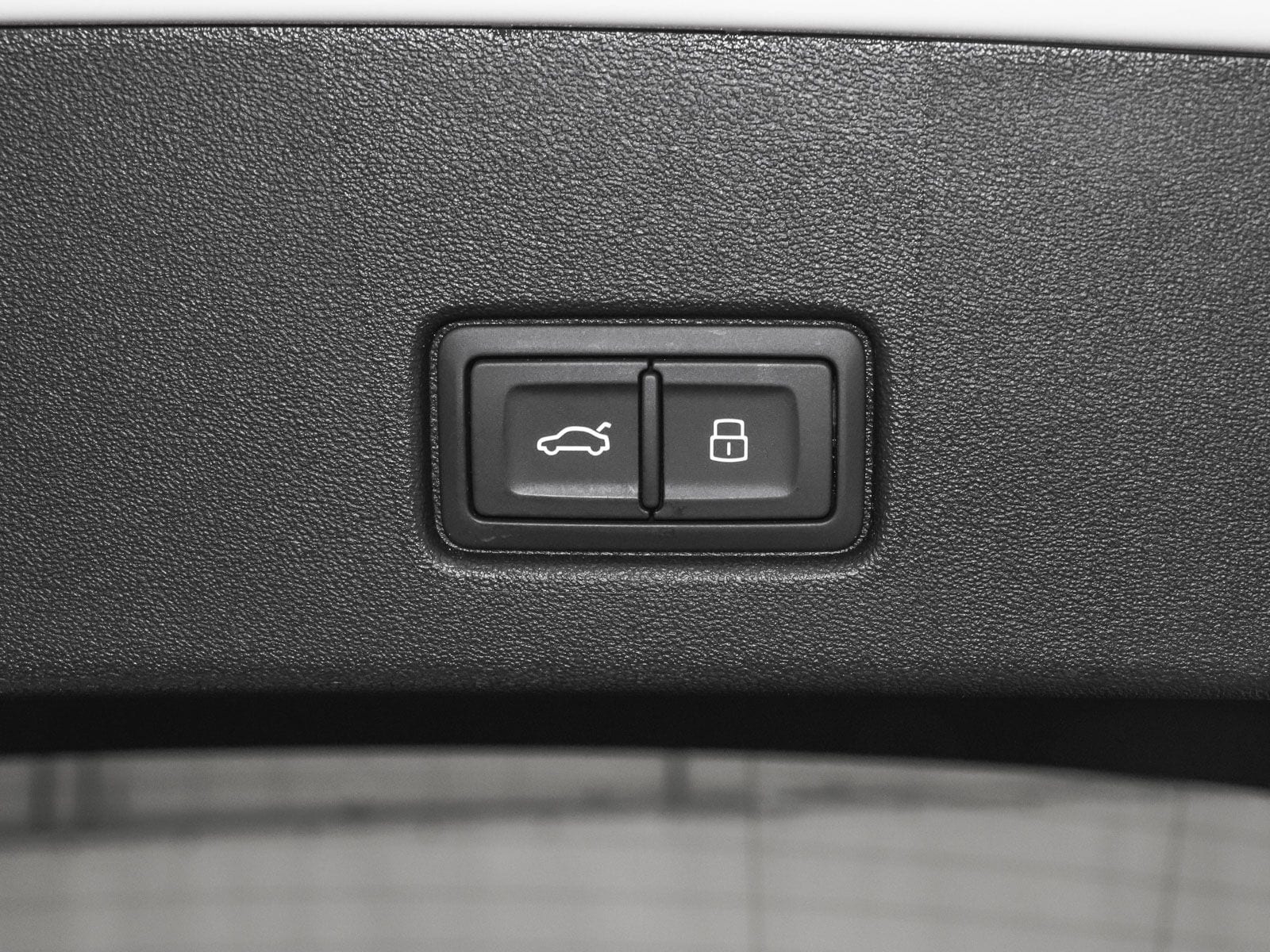 2025 Audi Q4 e-tron Premium Plus - Photo 43