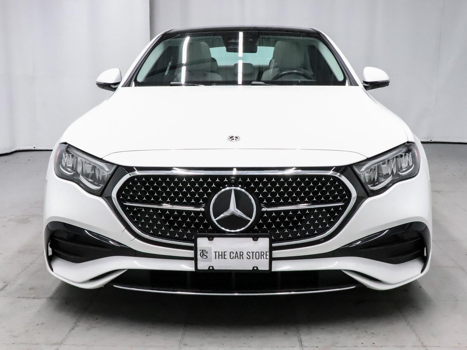 2025 Mercedes Benz E 350 photo 2