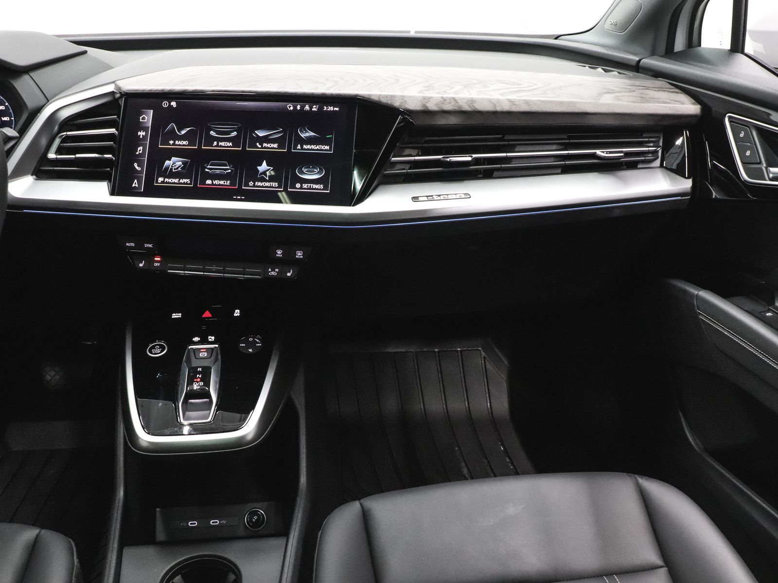 2025 Audi Q4 e-tron Premium Plus - Photo 26