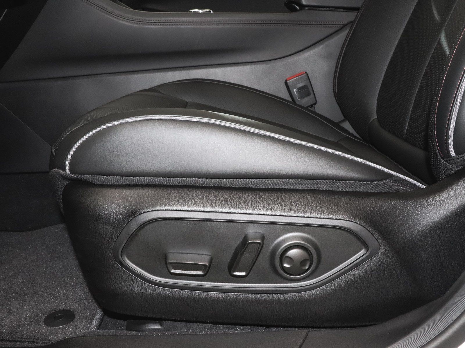 2025 Jeep Wagoneer S Limited - Photo 22