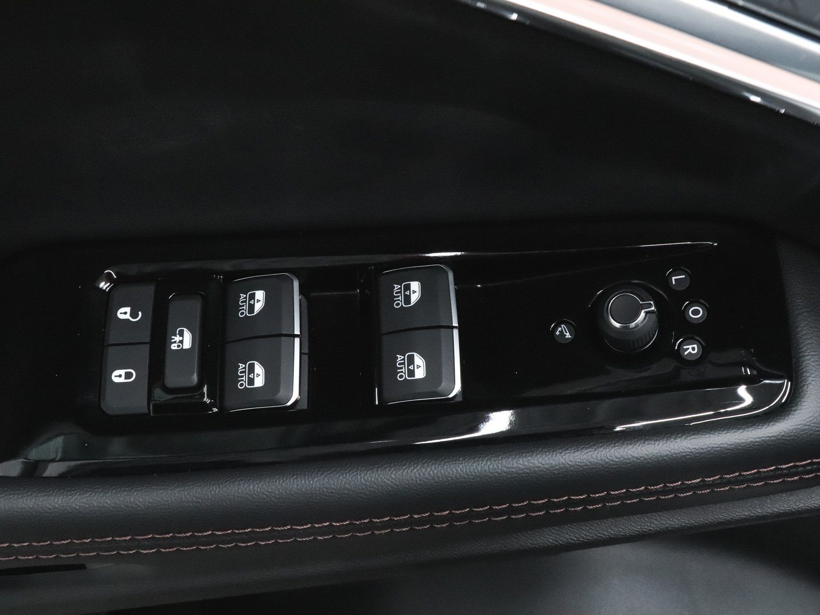 2025 Jeep Wagoneer S Limited - Photo 13