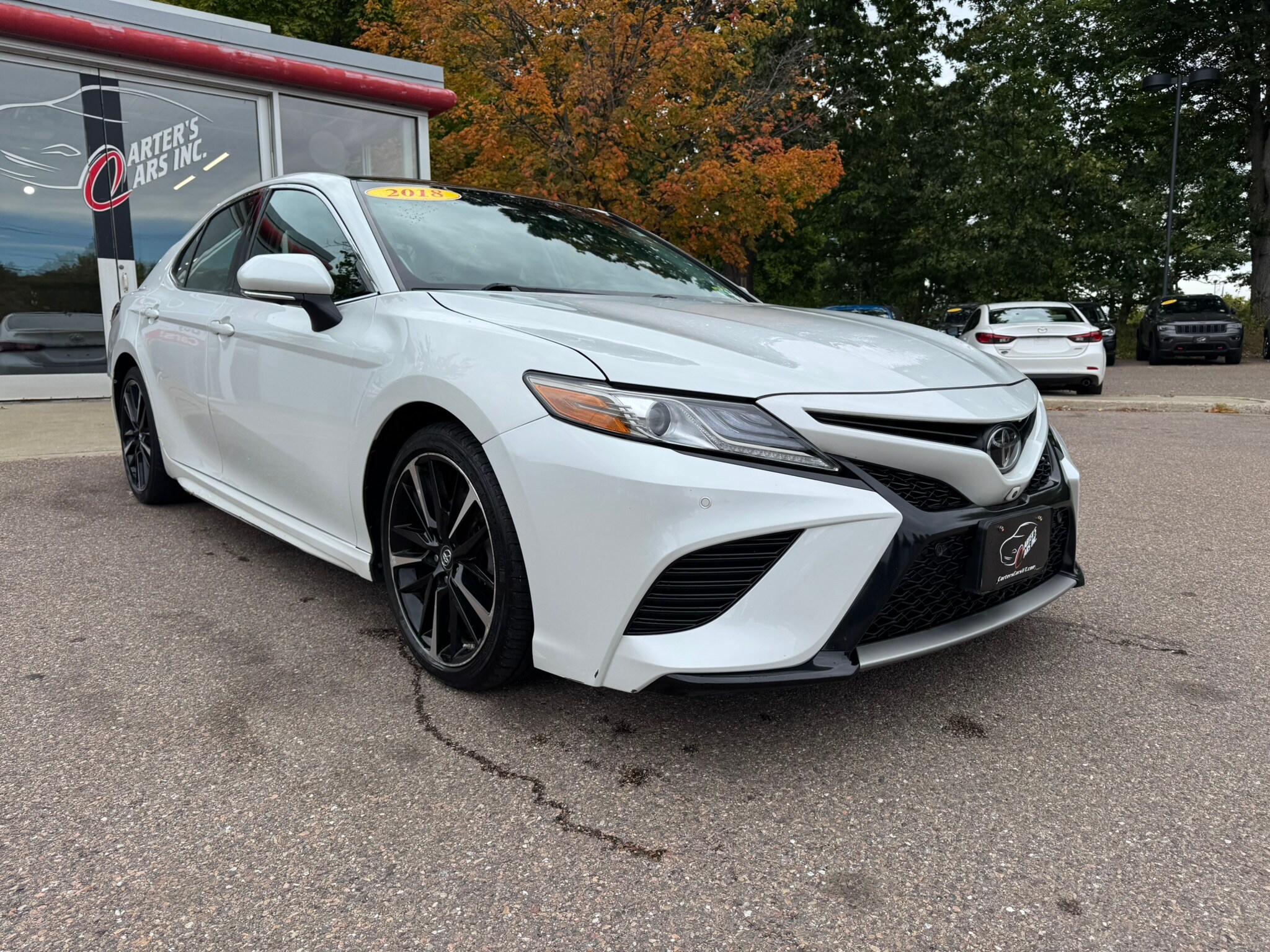 2018 Toyota Camry XSE V6 photo 2