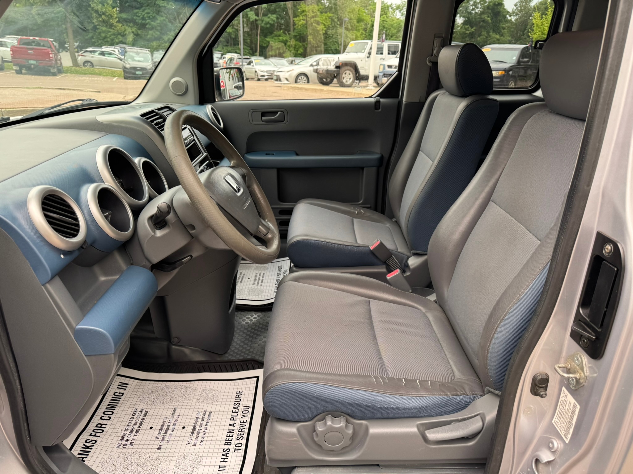 2004 Honda Element LX - Photo 9