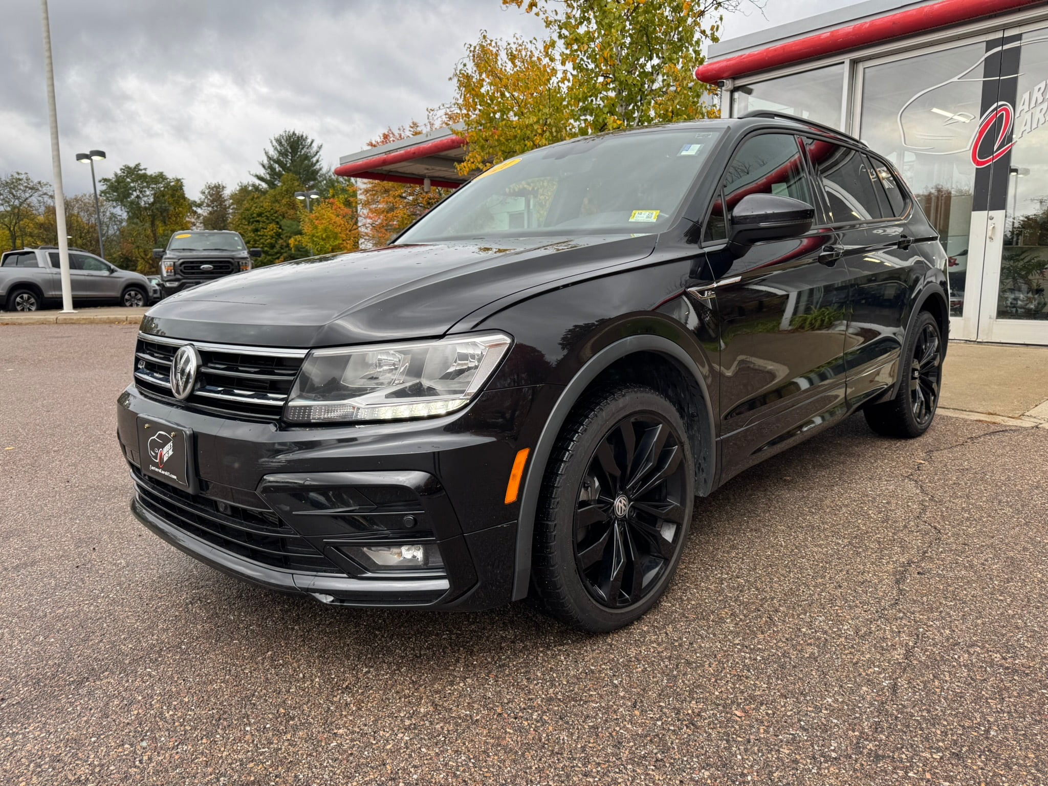 2021 Volkswagen Tiguan SE R-LINE BLACK