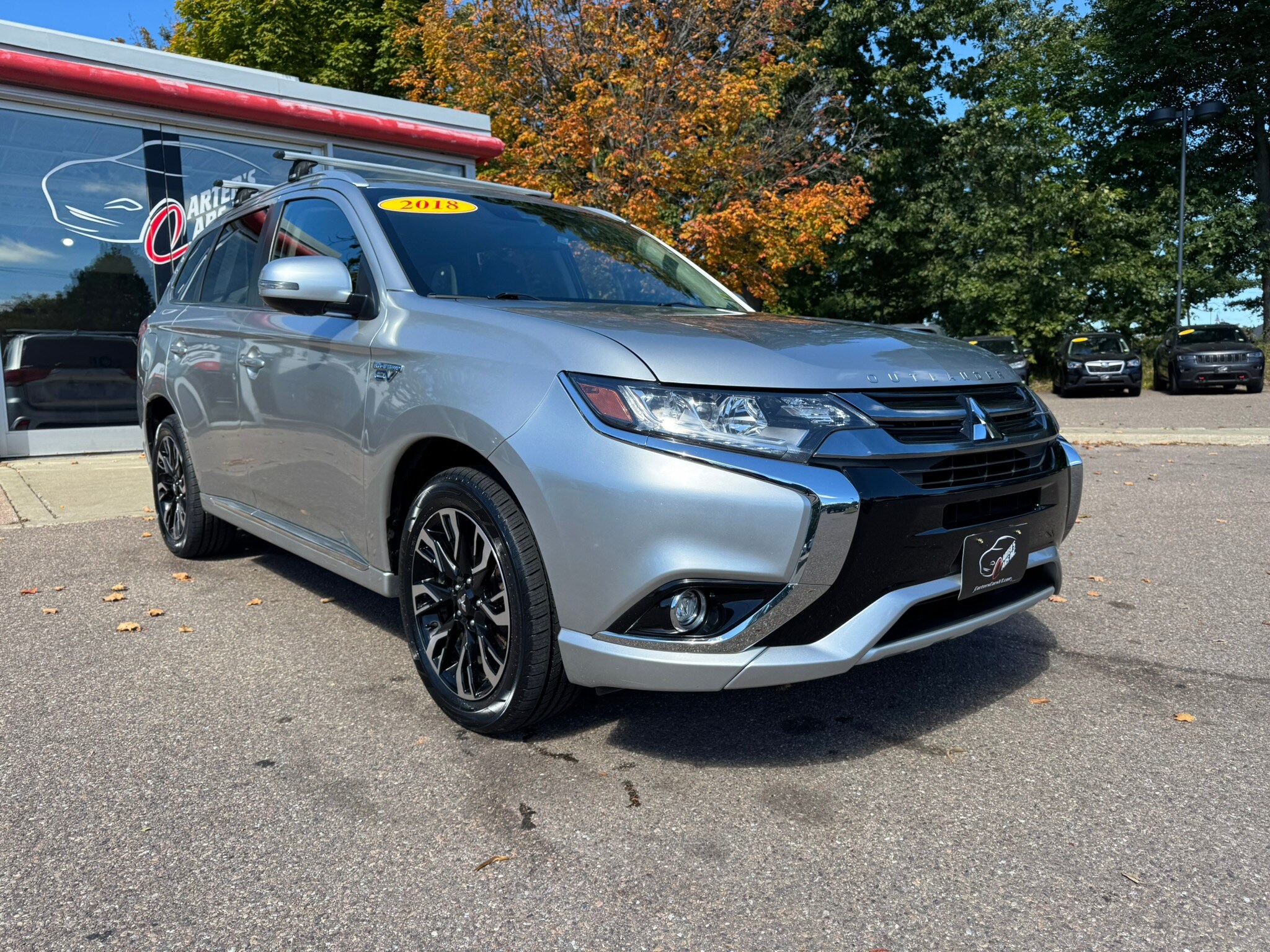 2018 Mitsubishi Outlander PHEV GT photo 2