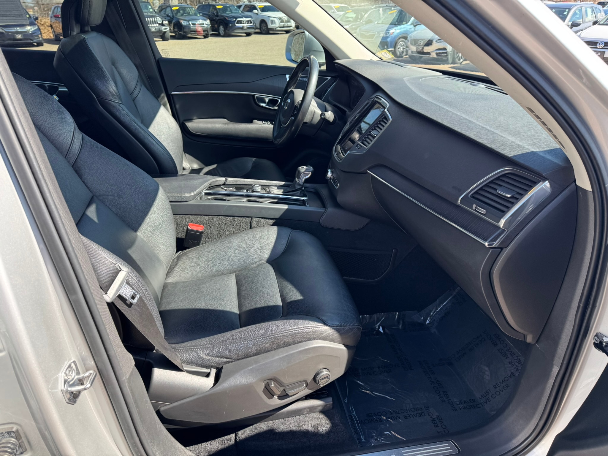 2020 Volvo XC90 Momentum - Photo 12