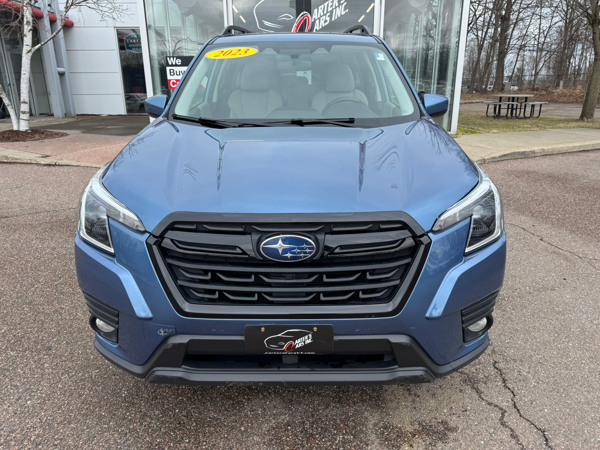 View vehicle photo 3