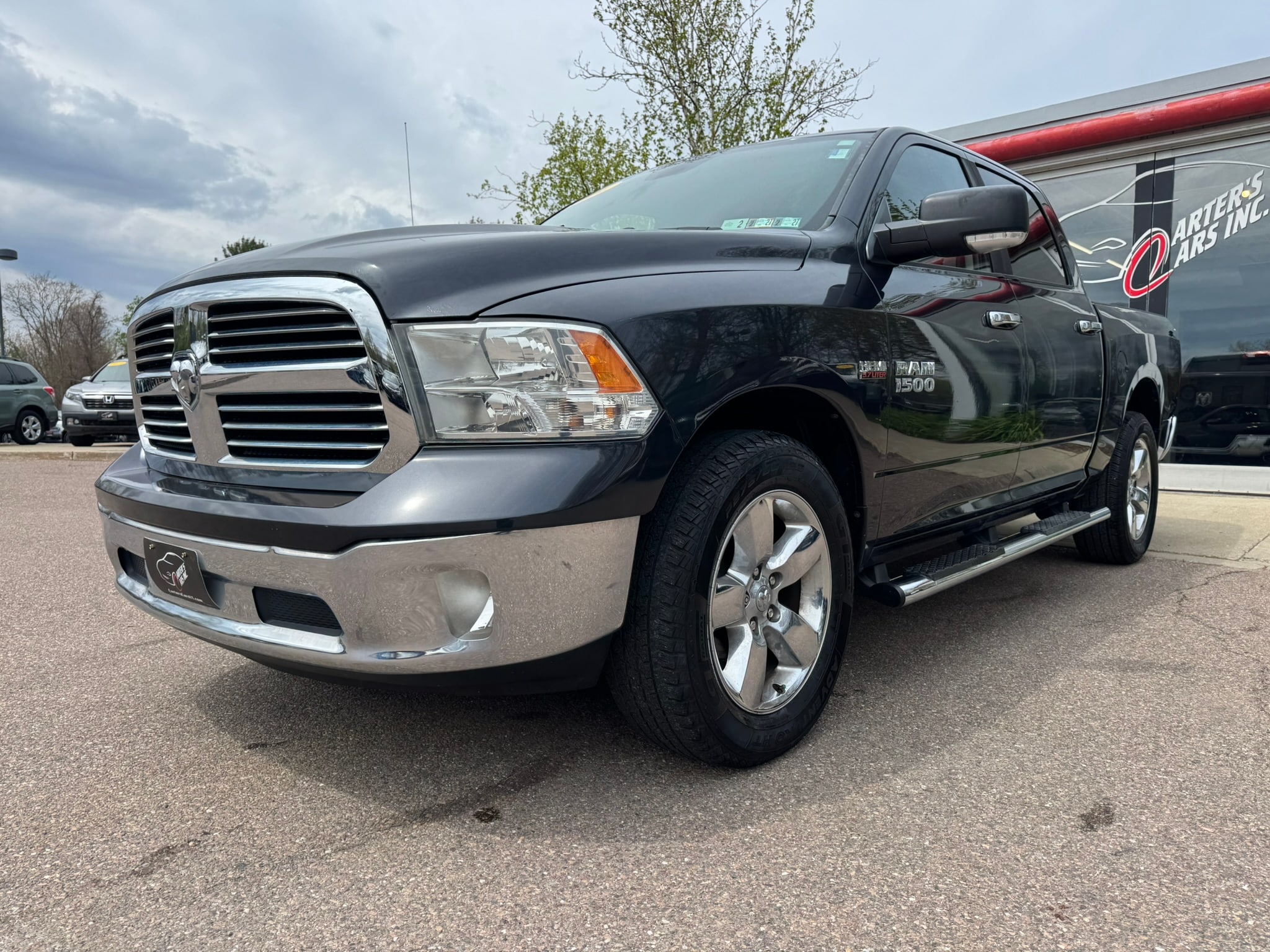 2014 RAM 1500 SLT 4x4 Crew Cab's photo
