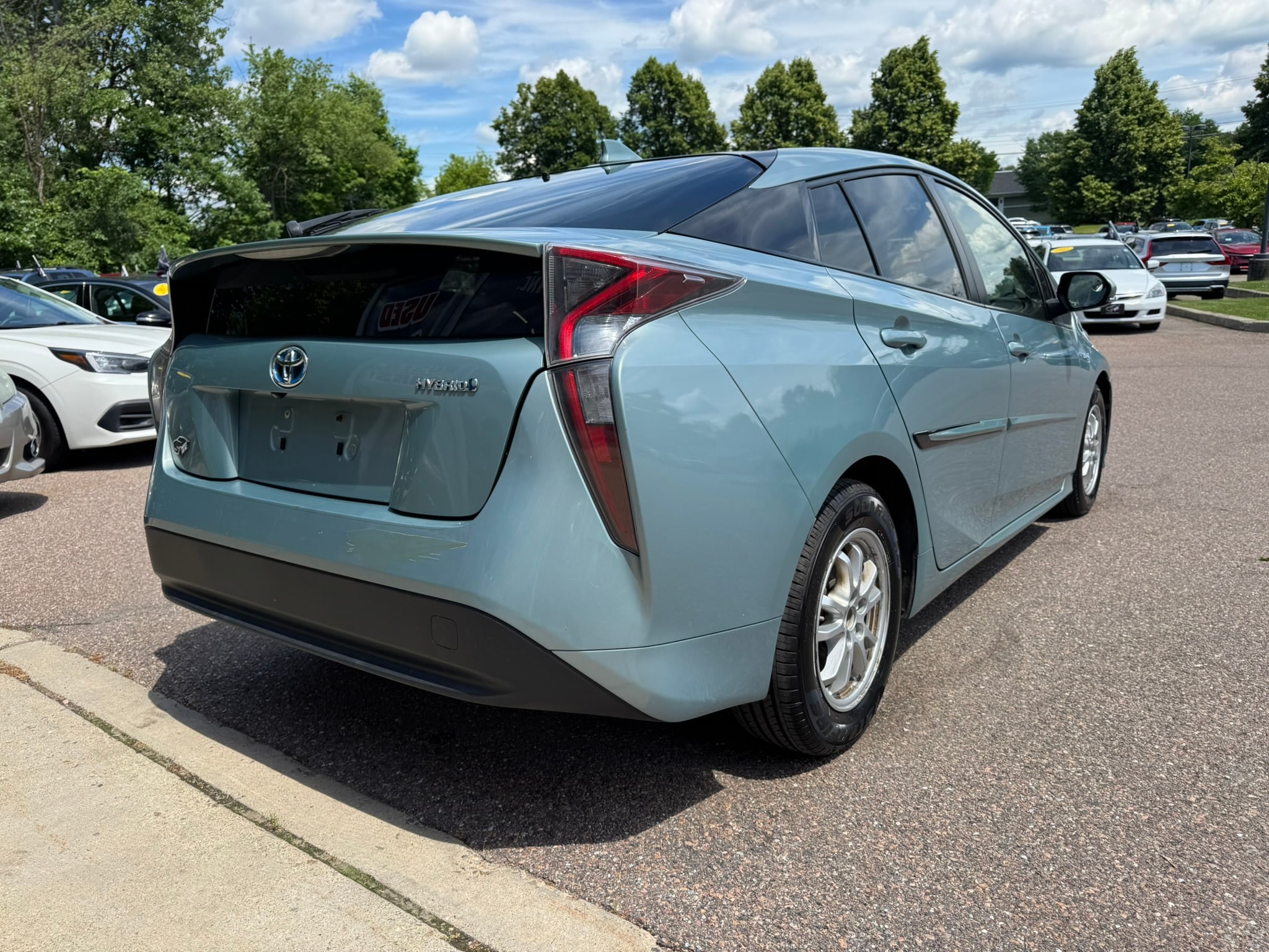 2016 Toyota Prius Two - Photo 7