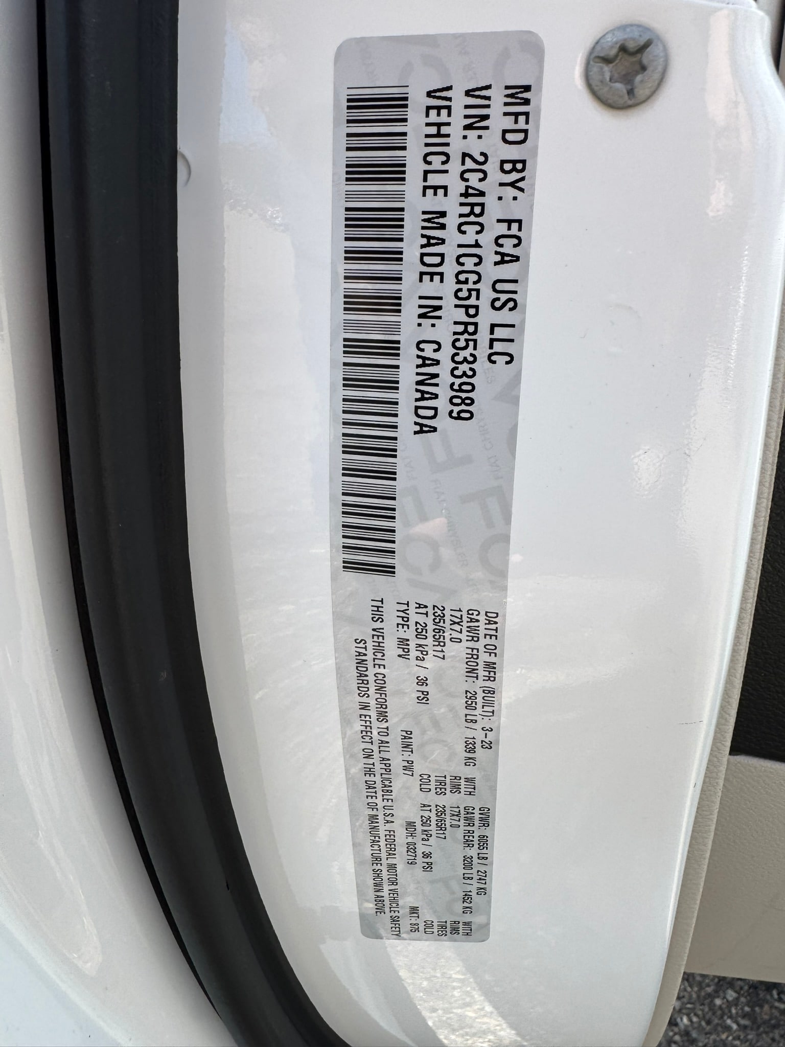 2023 Chrysler Voyager LX - Photo 23