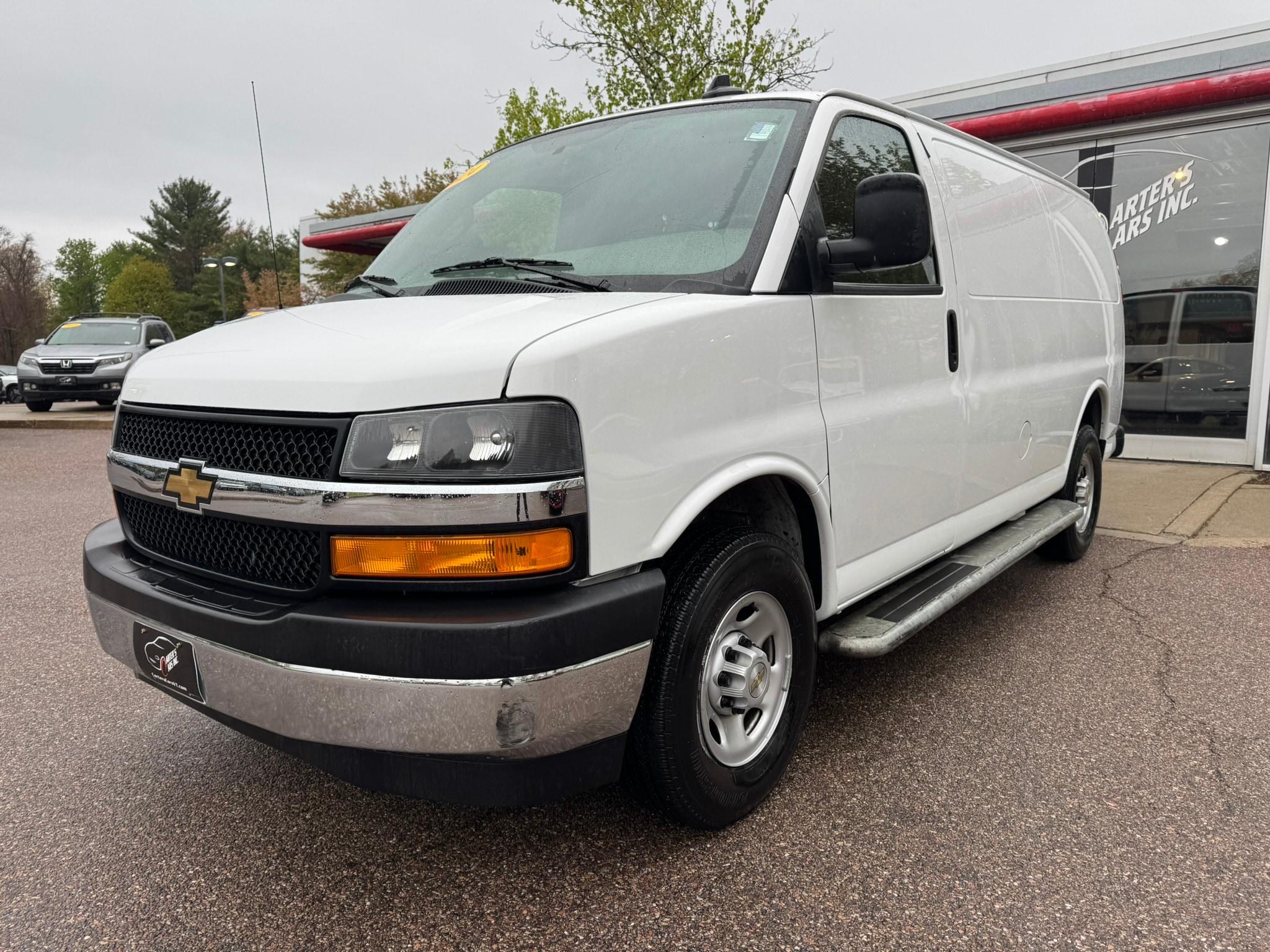 2024 Chevrolet Express 2500 Work Van HD's photo