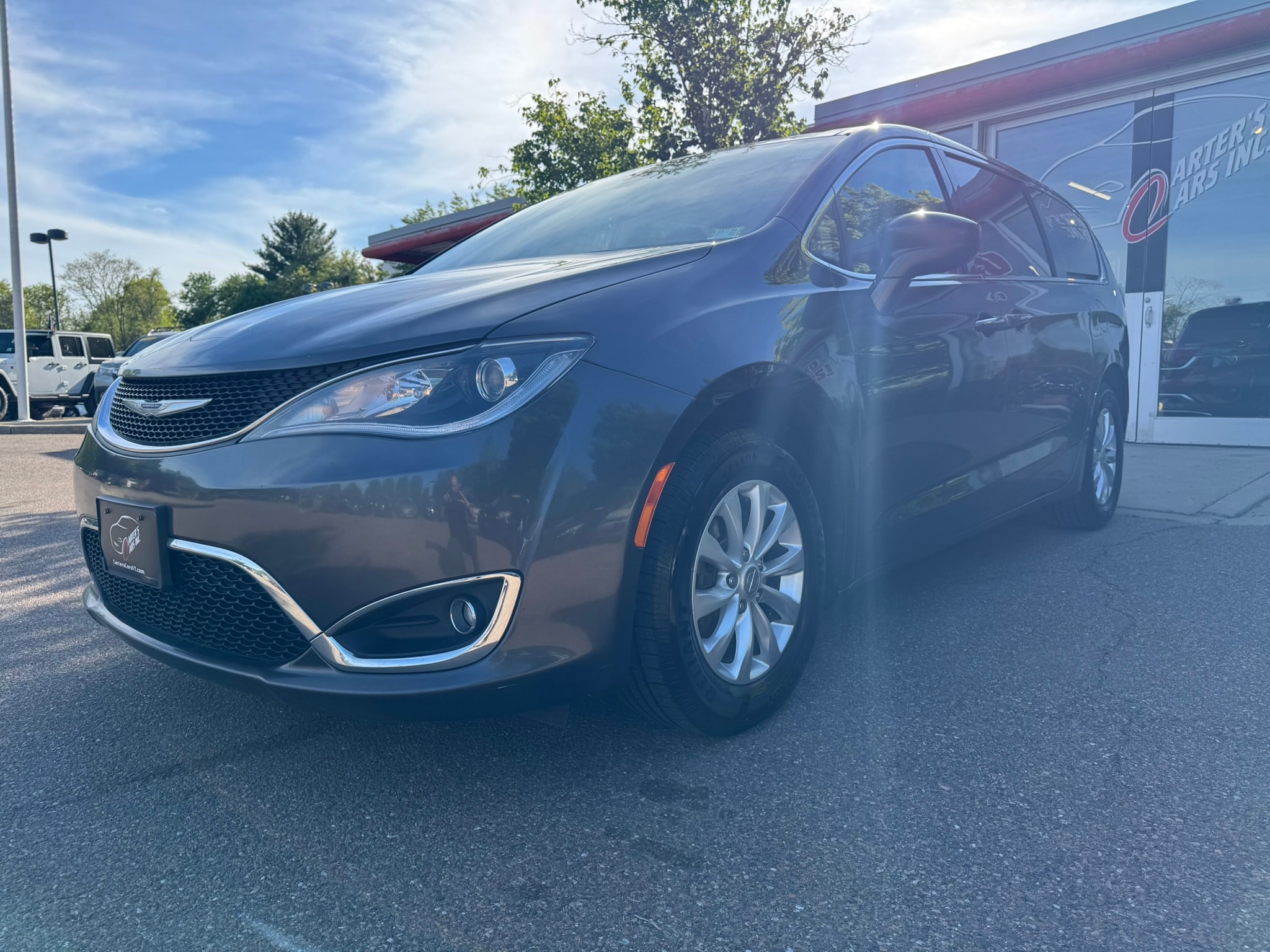 2019 Chrysler Pacifica Touring Plus's photo
