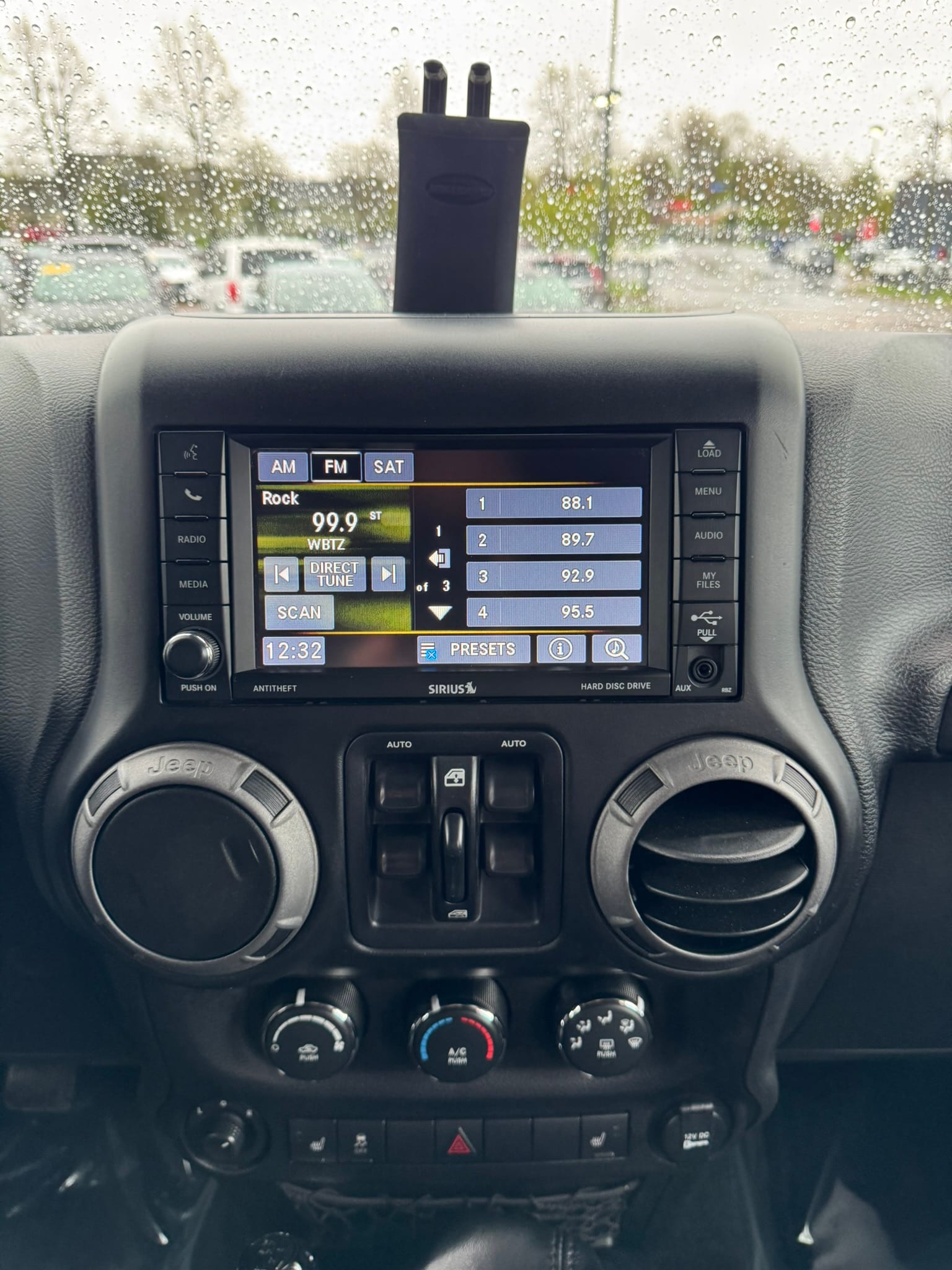 2017 Jeep Wrangler Unlimited Sport S - Photo 15