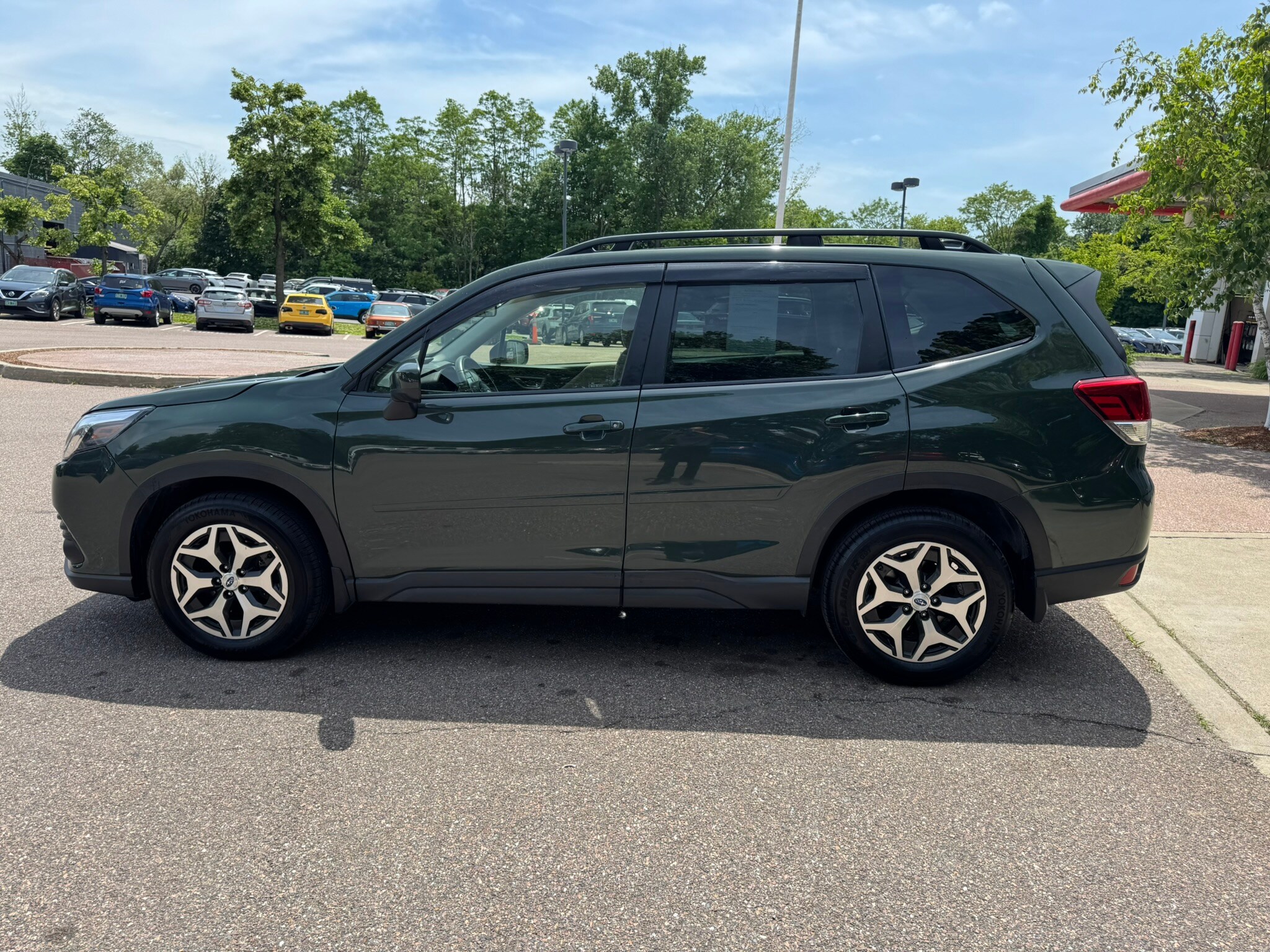 2023 Subaru Forester Premium photo 4