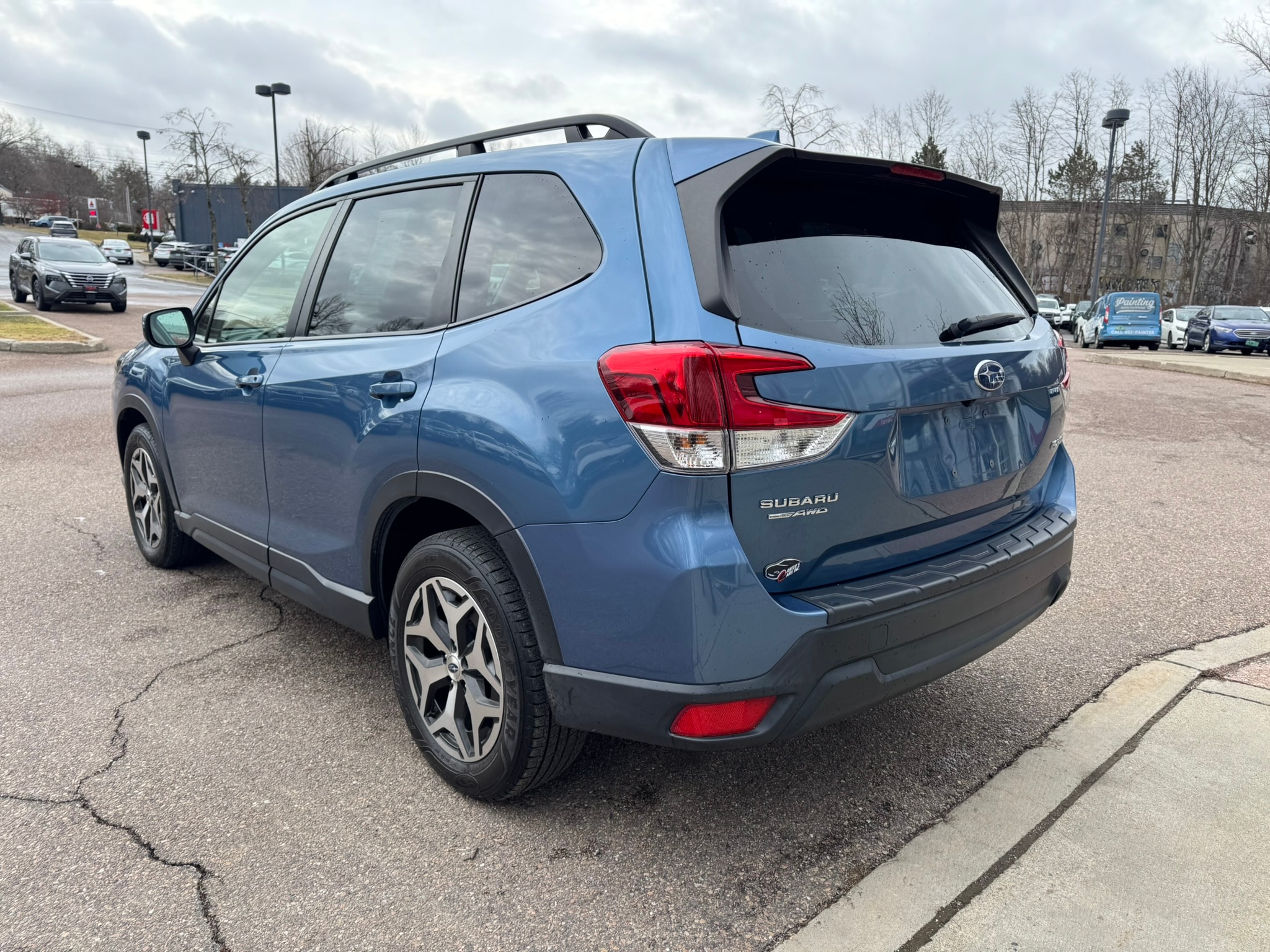 View vehicle photo 5