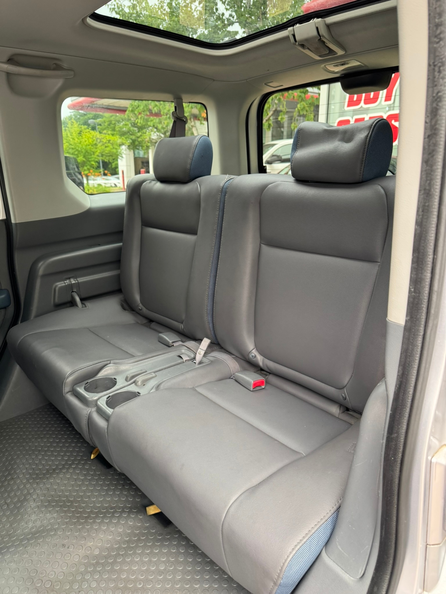 2004 Honda Element LX - Photo 10
