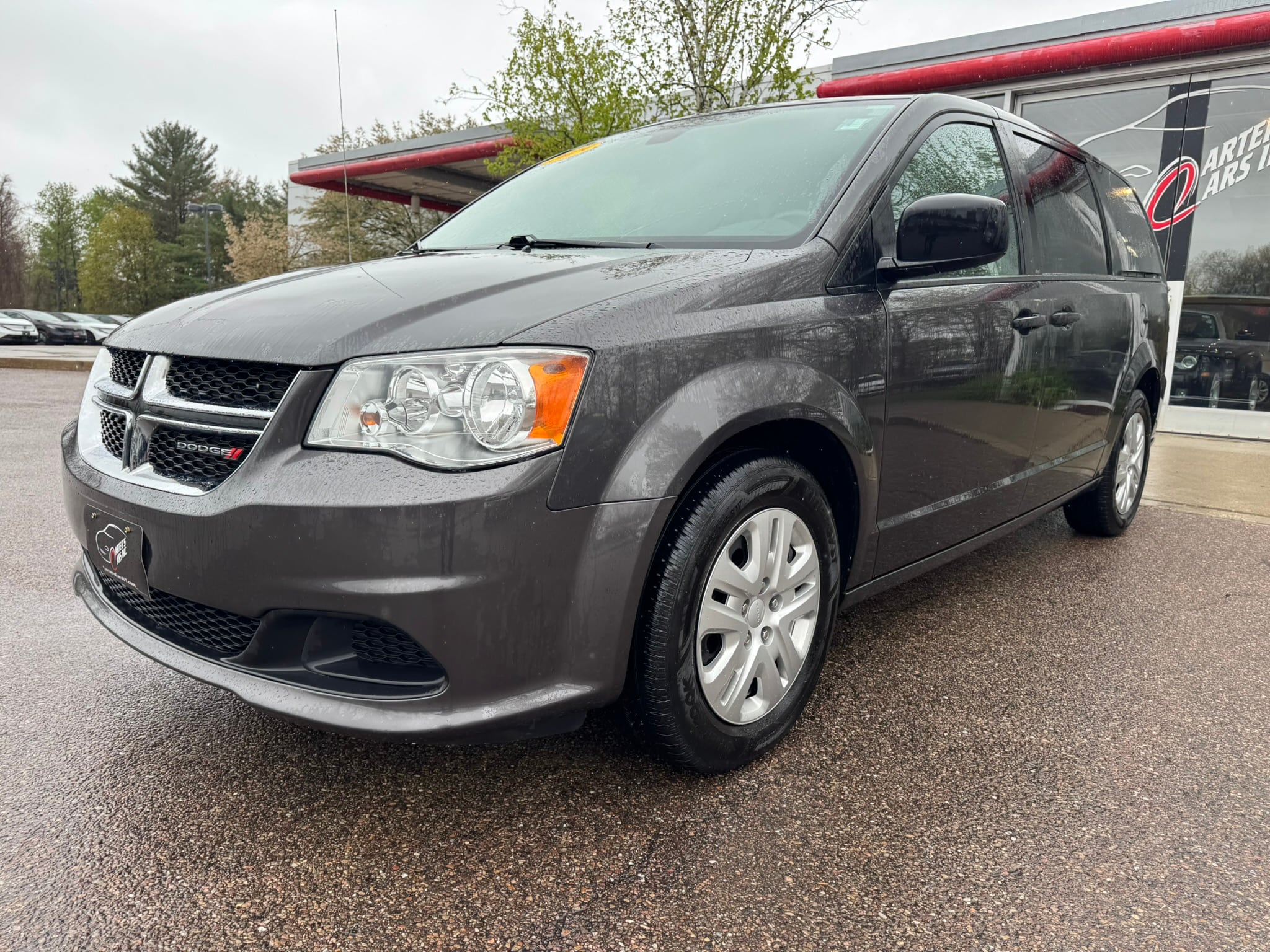 2019 Dodge Grand Caravan SE's photo