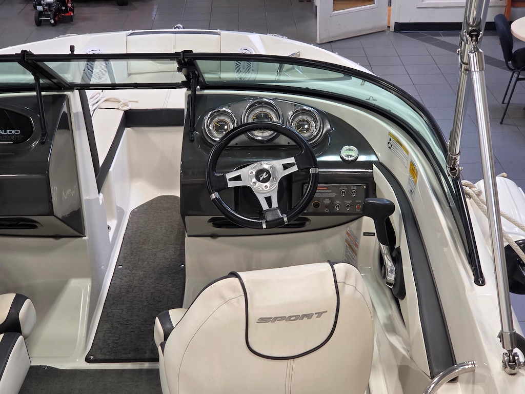 Used 2013 SEA RAY 190 SPORT BOAT