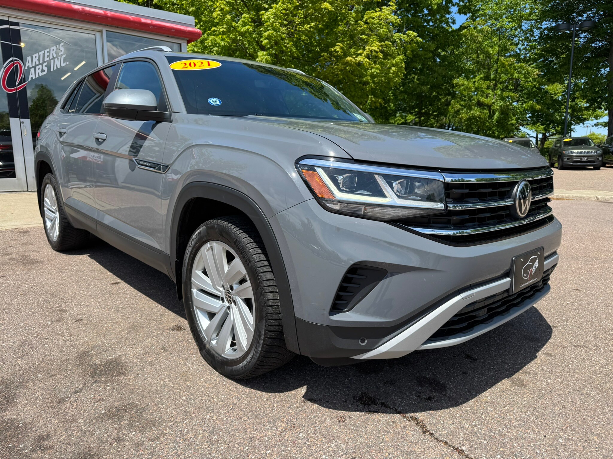 2021 Volkswagen Atlas Cross Sport SE Technology photo 2