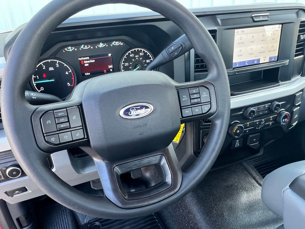 2026 Ford F-350 Super Duty XL - Photo 22