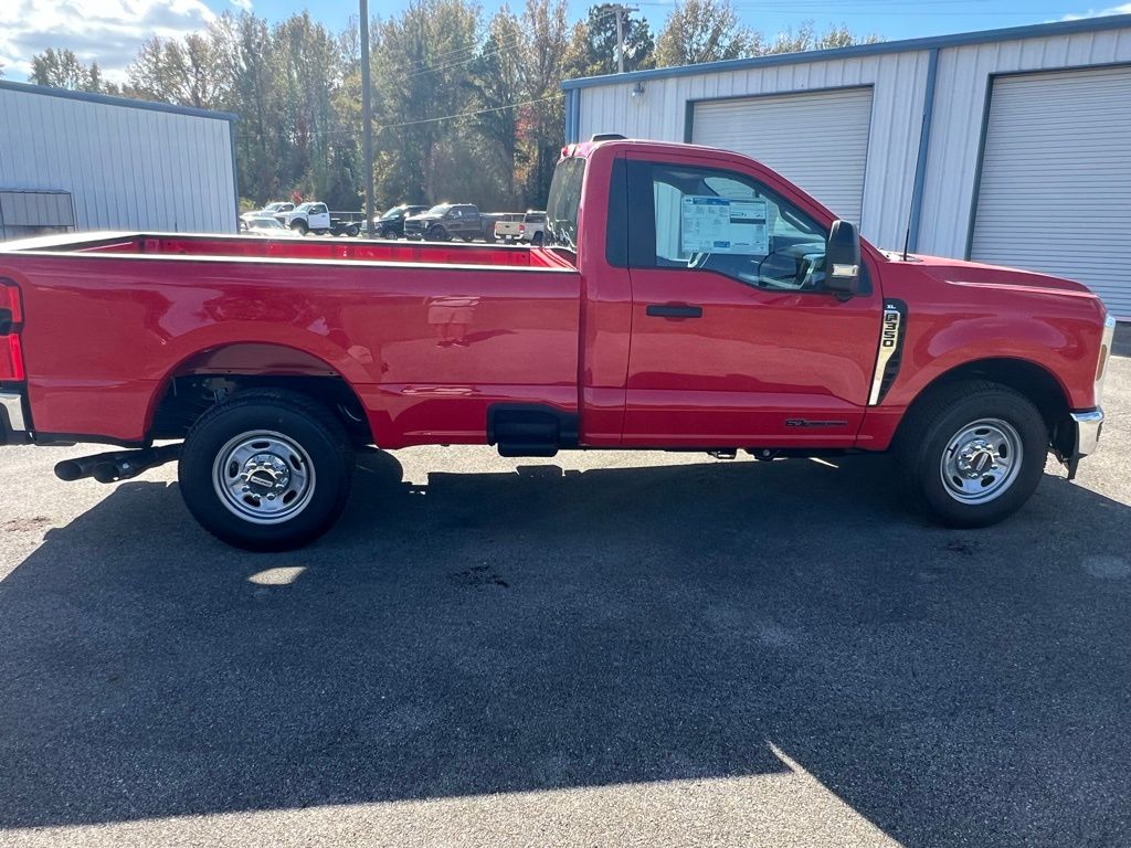 2026 Ford F-350 Super Duty XL - Photo 7