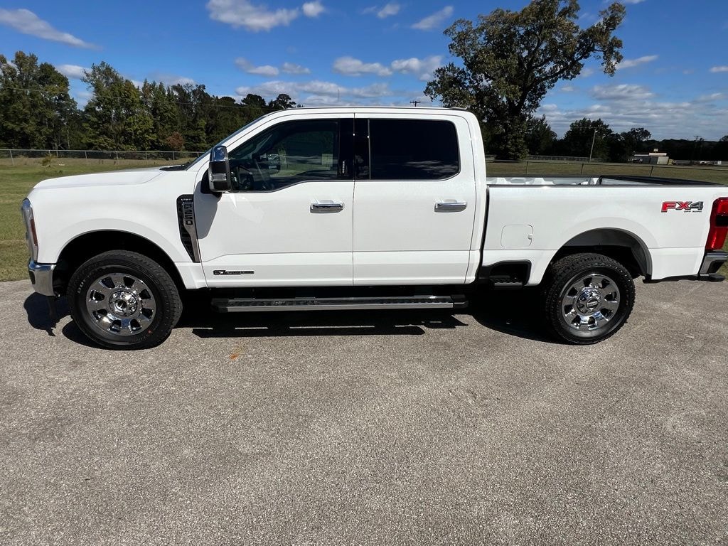 New 2026 Ford F-250SD Lariat Truck