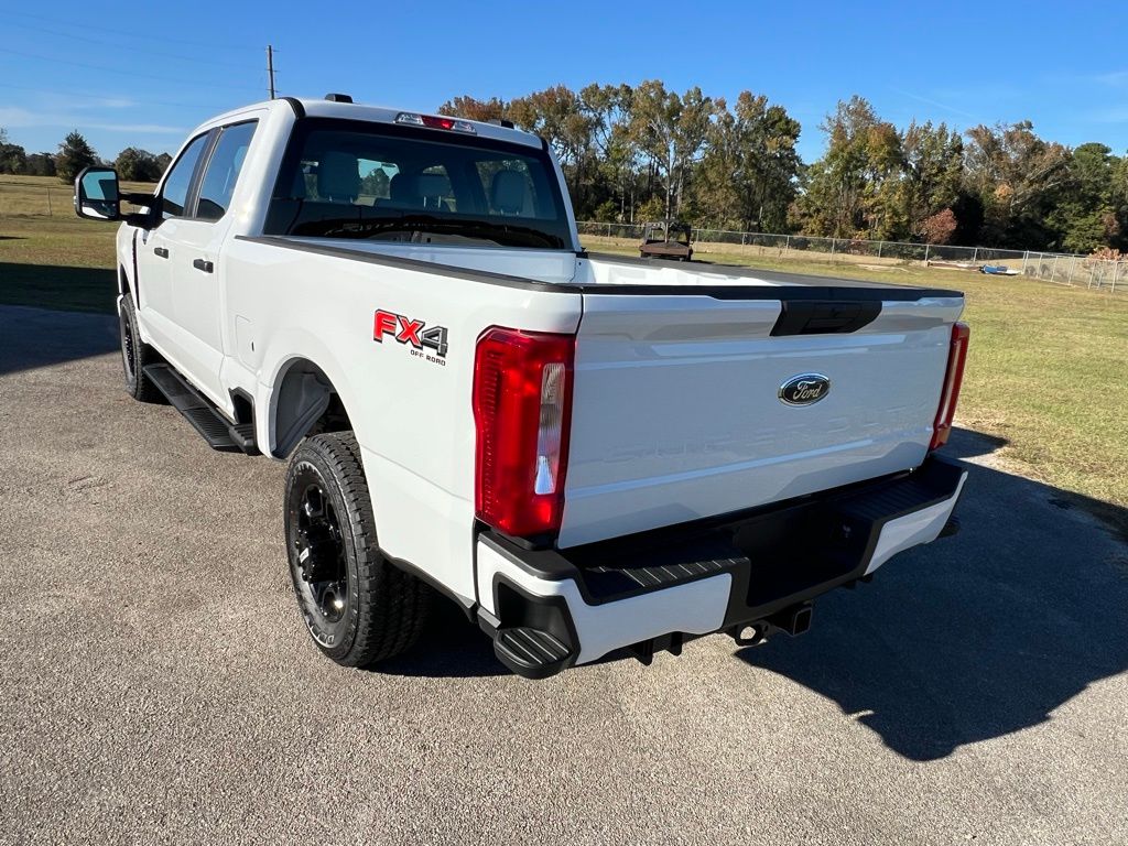 2026 Ford F-250 XL photo 3