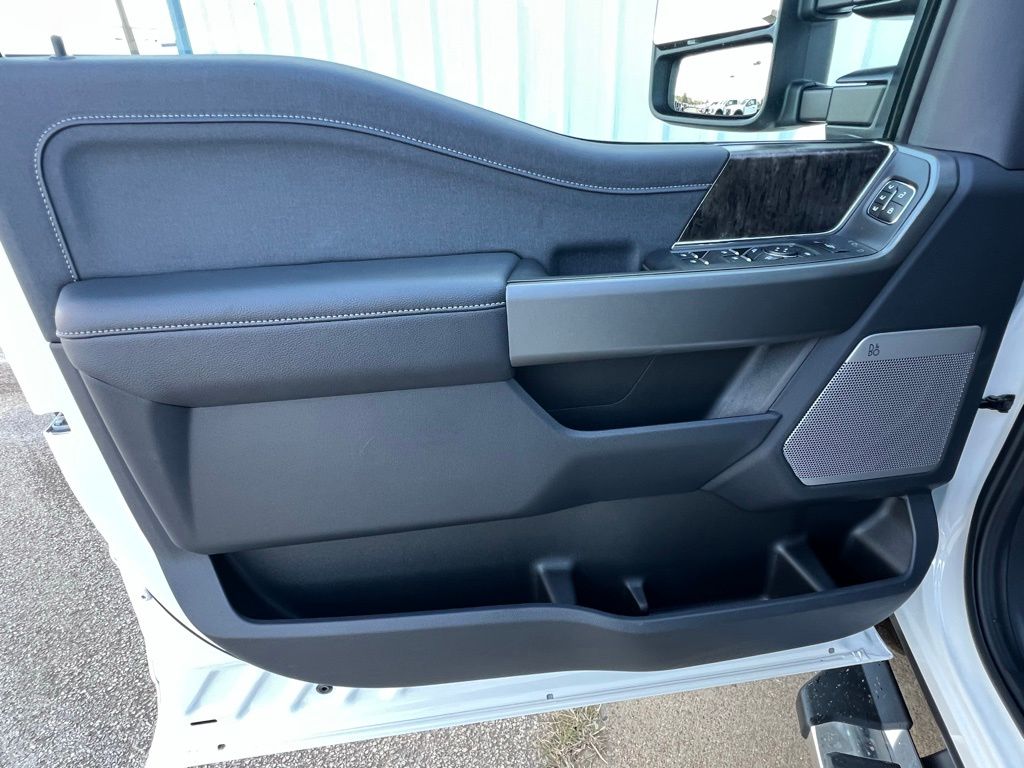 2026 Ford F-250 Super Duty Lariat - Photo 13