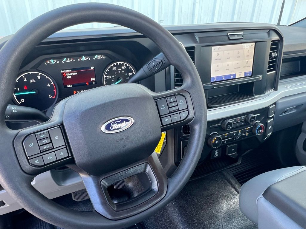 2026 Ford F-350 Super Duty XL - Photo 19