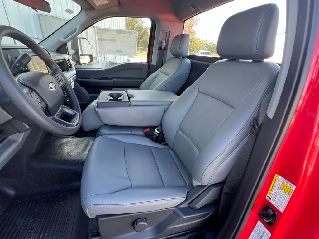 2026 Ford F-350 Super Duty XL - Photo 14