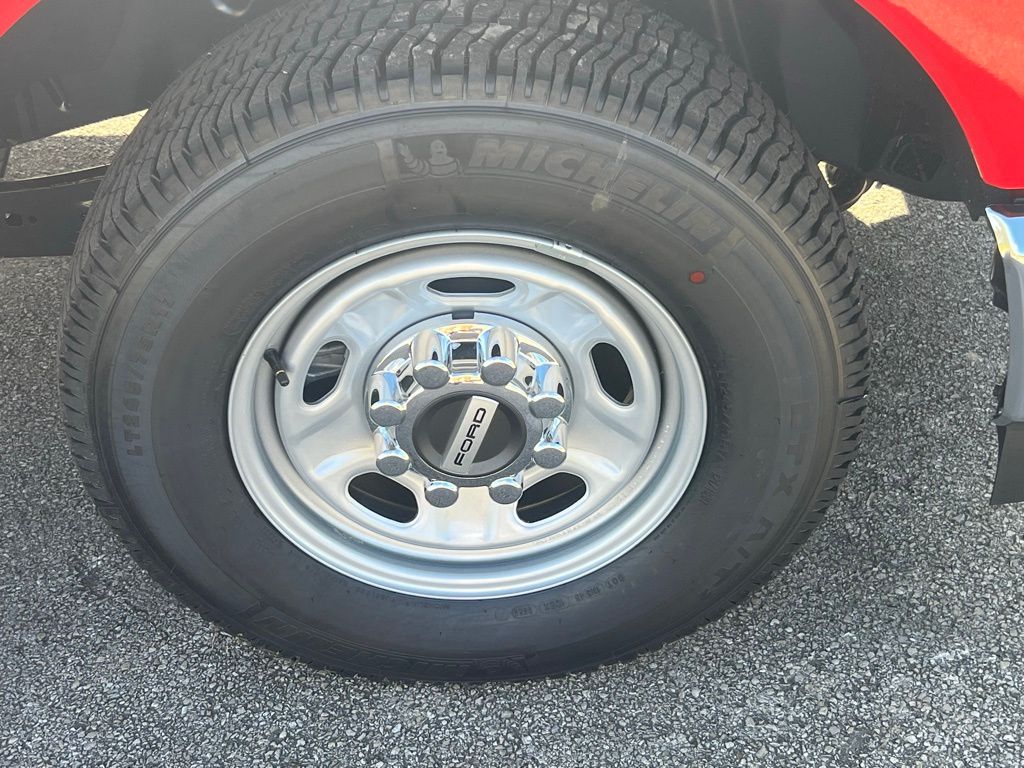 2026 Ford F-350 Super Duty XL - Photo 11