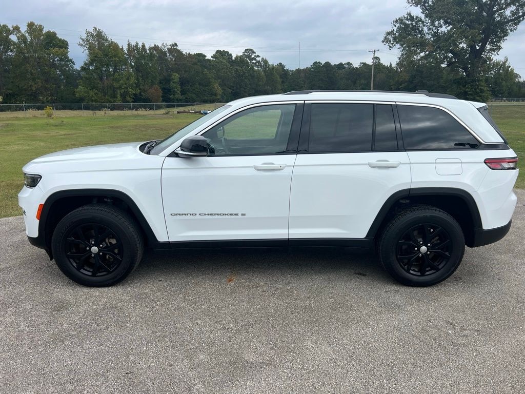 Used 2022 Jeep Grand Cherokee Limited SUV