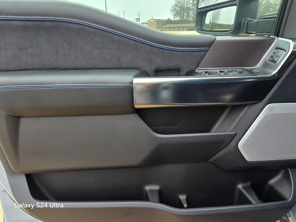 2026 Ford F-250 Super Duty Platinum - Photo 20