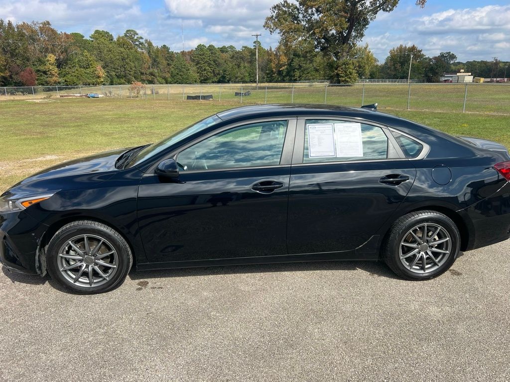Used 2024 Kia Forte LXS Sedan