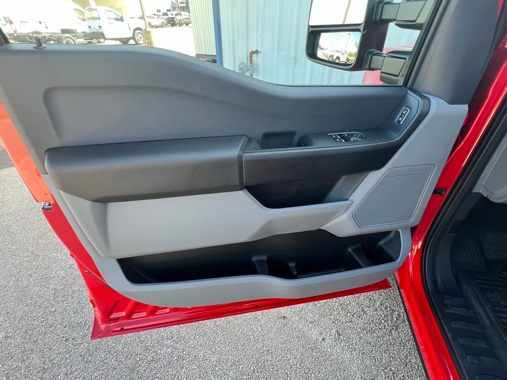 2026 Ford F-350 Super Duty XL - Photo 18
