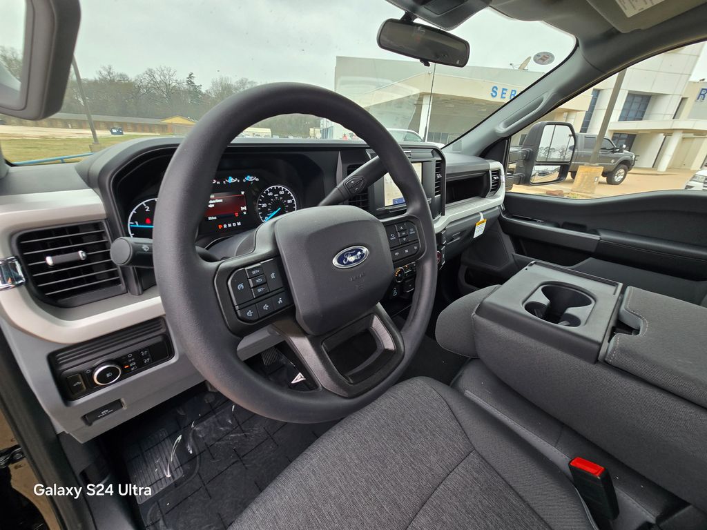 2026 Ford F-250 Super Duty XL - Photo 17