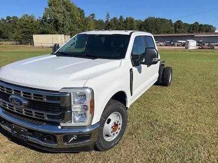 2025 Ford F-350SD XL Chassis