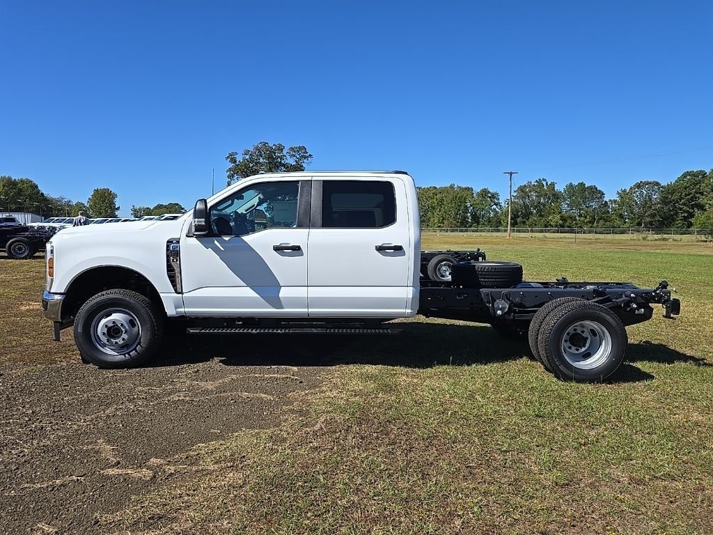 New 2026 Ford F-350SD F-350 XL Chassis