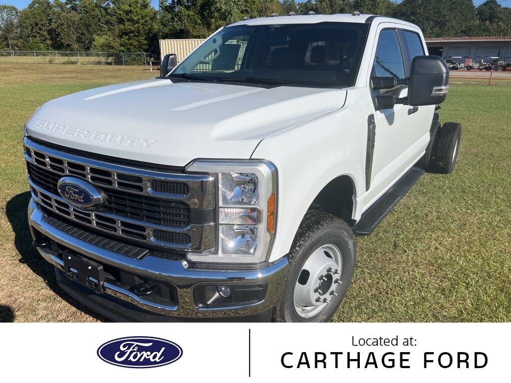 New 2025 Ford F-350SD XL Chassis