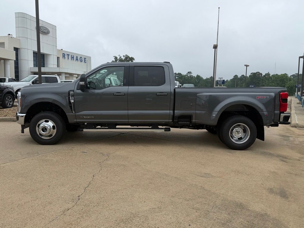 New 2026 Ford F-350SD Lariat Truck